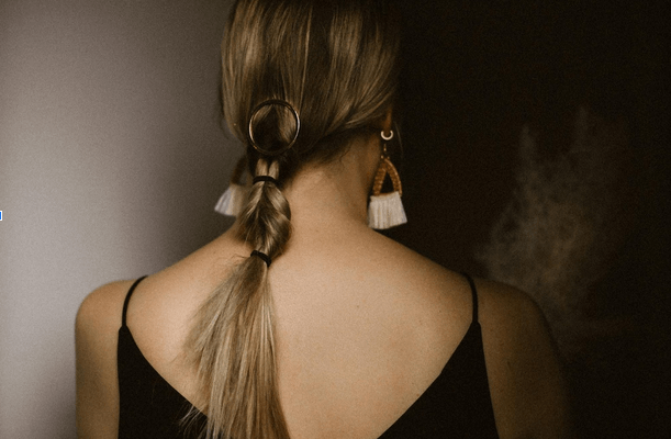 chic-ponytail-hairstyles-barbies-beauty-bits