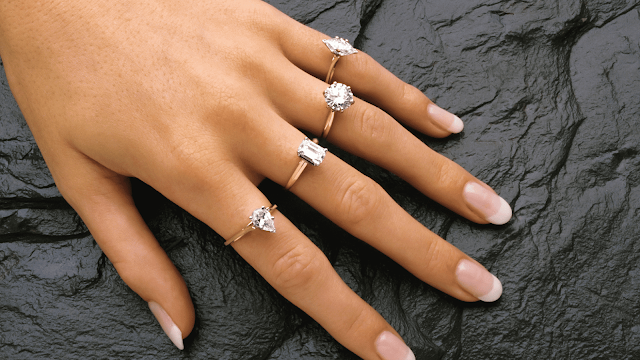 determine-the-style-of-the-engagement-ring-barbies-beauty-bits